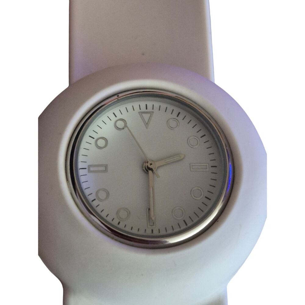 White slap bracelet Unisex MGD1020 Quartz New Battery BOHO Adults or kids Vintge